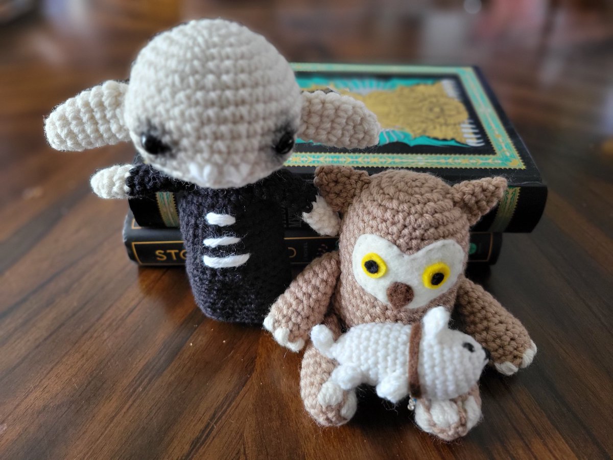 Scratch has been claimed! He gets to ride around in luxury, as he deserves! I still have two more #critterdrop giveaways for today!