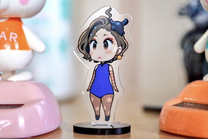 今回のアクスタ再入荷でなすびちゃんも再入荷するんだけどついでにコンバットなすびちゃんアクスタも作ろうかと思う。 