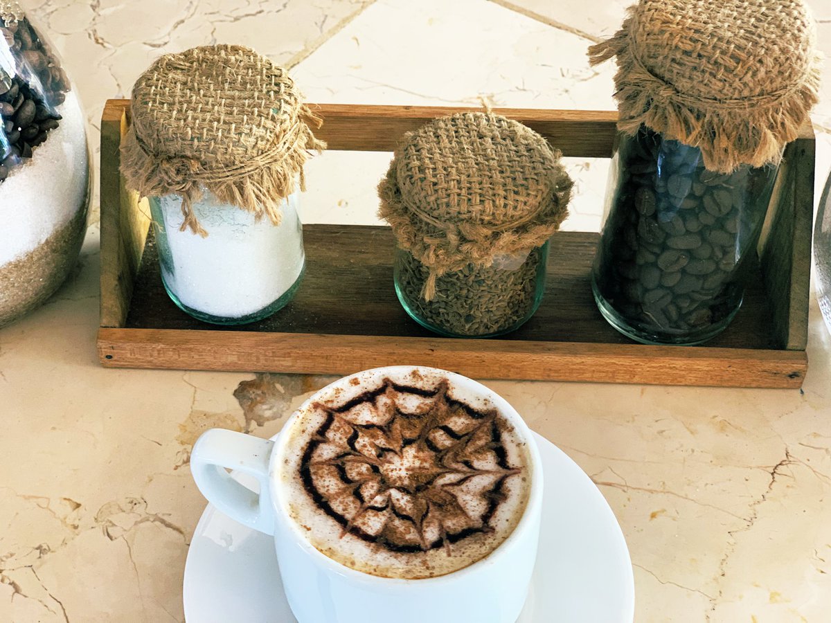¿Se le antoja un capuchino desde el Bar Café de Hotel Los Delfines? Reserve con nosotros 
#hotellosdelfines
#hotelesislazul