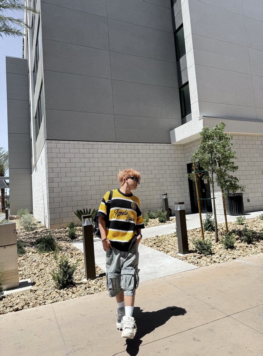 phwg_qa's tweet photo. Boyfriend material 

#RHYDERxAnhTraiSayHiConcertLasVegas
#RHYDERinLasVegas https://t.co/26LhhGMeoY