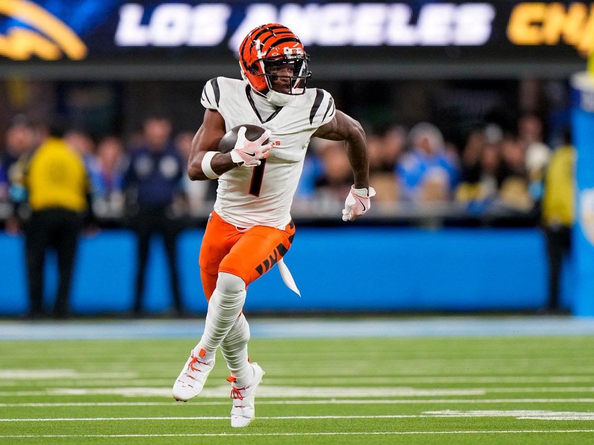 *FANTASY* Wide Receiver Rankings🏈

1. Ja'Marr Chase
2. Justin Jefferson
3. Ceedee Lamb
4. Puka Nacua
5. Malik Nabers
6. Amon-Ra St. Brown
7. Nico Collins
8. Brian Thomas Jr.
9. AJ Brown
10. Drake London
11. Jaxon Smith-Njigba
12. Garrett Wilson **Depending on Fields injury
13.