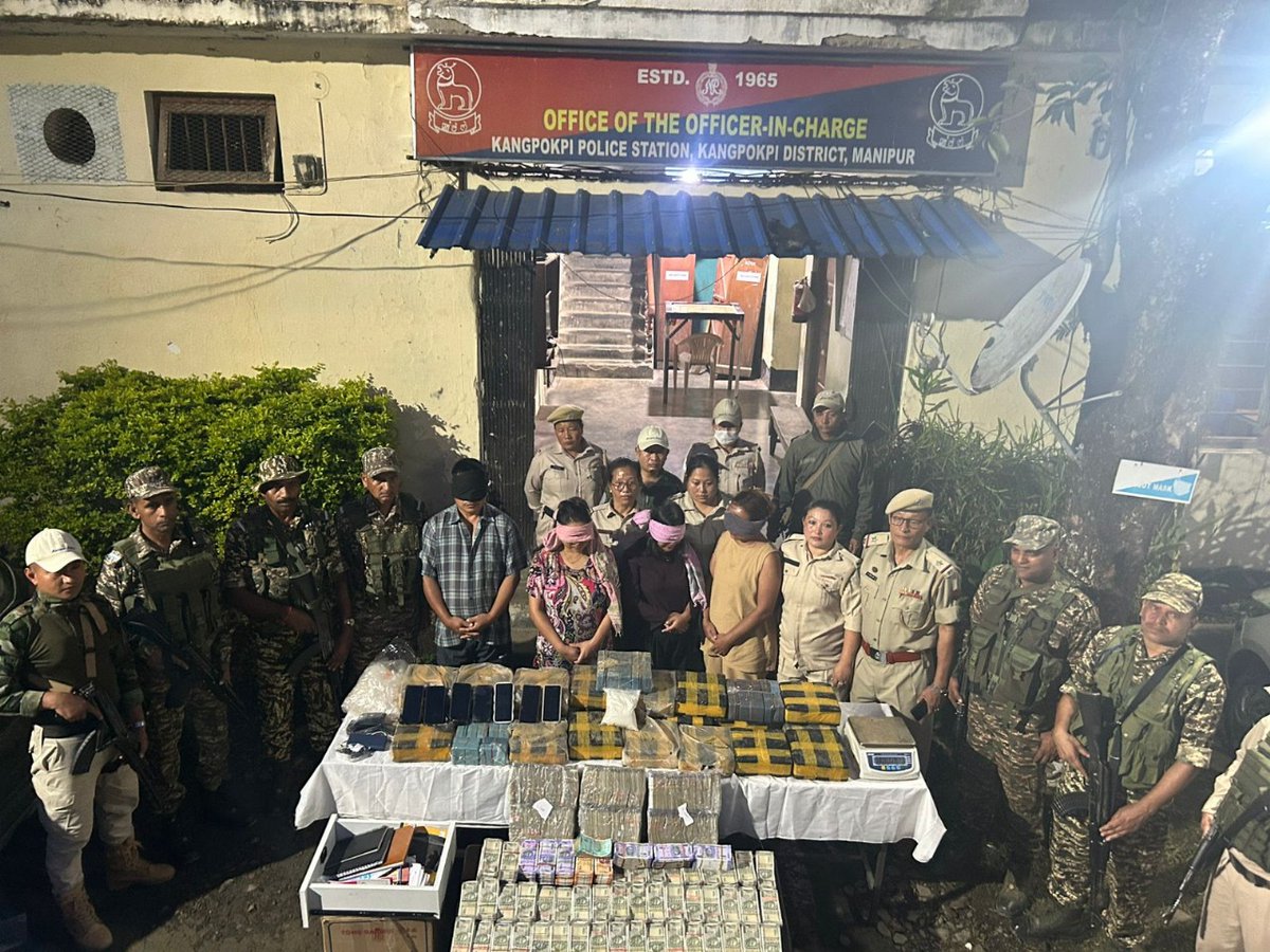 Sumkawn's tweet photo. Let it be known to everyone that the four individuals caught today for drug trafficking in Manipur do not belong to the Kuki community. Karma always finds its way. Should we label a community just because some individuals were found with nearly 1 crore in cash and illegal drugs? Why are @ukhrultimes, @ndtv, and @debanishachom silent about reporting this development? Is it just because they do not belong to the Kuki-Zo community?

@HMOIndia @CBIHeadquarters @PIBHomeAffairs @MIB_India @IndiaTodayNE @NENowNews @NELiveTV @PTI_News @ANI @power_corridors @manipur_police @afridahussai @vijaita @Dig_raw21 @vishalarora_in @DeccanHerald @ttindia @thewire_in @ThePrintIndia