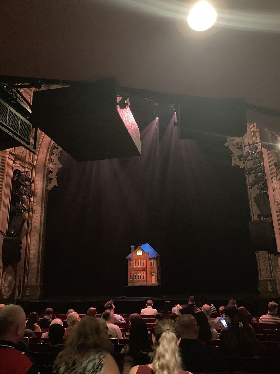 The Theatre Geek (@thetheatre_geek) on Twitter photo Next up today is #SingStreetMusical <a href="/LyricHammer/">Lyric Hammersmith Theatre</a>. Looking forward to seeing what this is like Next up today is #SingStreetMusical <a href="/LyricHammer/">Lyric Hammersmith Theatre</a>. Looking forward to seeing what this is like