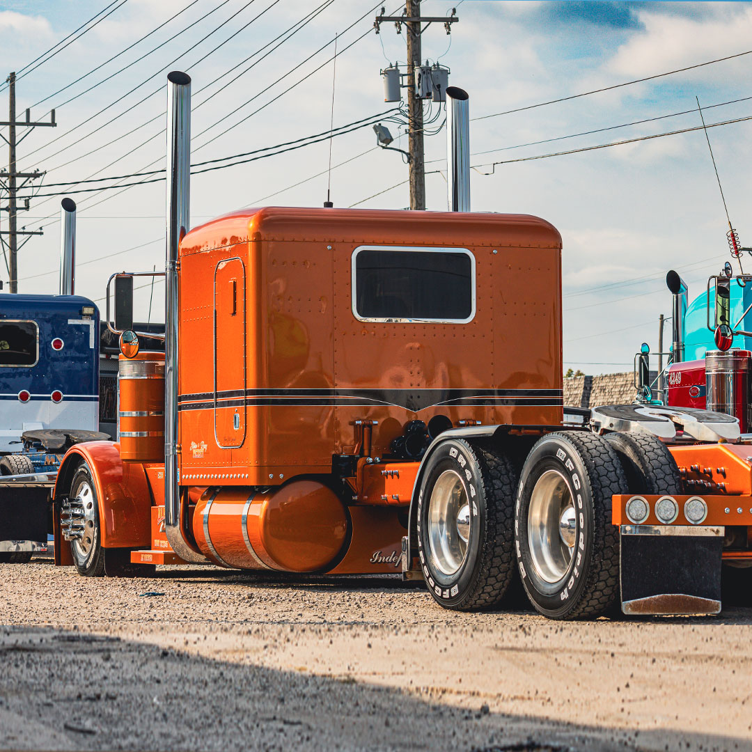 GBATSJoMo's tweet photo. 🧡🧡🧡

#4StateTrucks #ChromeShopMafia #chrome #chromeshop #customtrucks #semitrucks #trucking #customrig #bigrig #18wheeler #tractortrailer #largecar #cdldriver #trucker #truckers #truckerslife #longhaul #diesel #GBATS https://t.co/Ge2CvxPruk