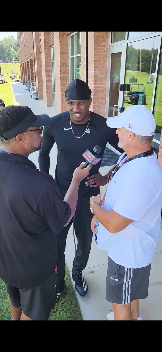 DukesandBell929's tweet image. Coming up at 2:40pm today catch @putemupcdukes & @MikeBellATL interview w/ #atlantafalcons QB #michaelpenixjr