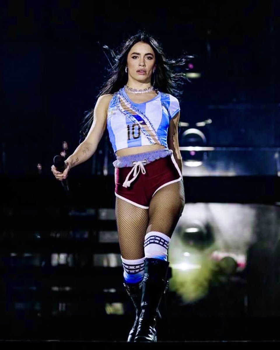 LaliDataOk's tweet image. — LALI recibirá una distinción de la Fundación Konex por ser una de las 5 artistas que en la última decada más contribuyó a la cultura e influenció en las nuevas generaciones.