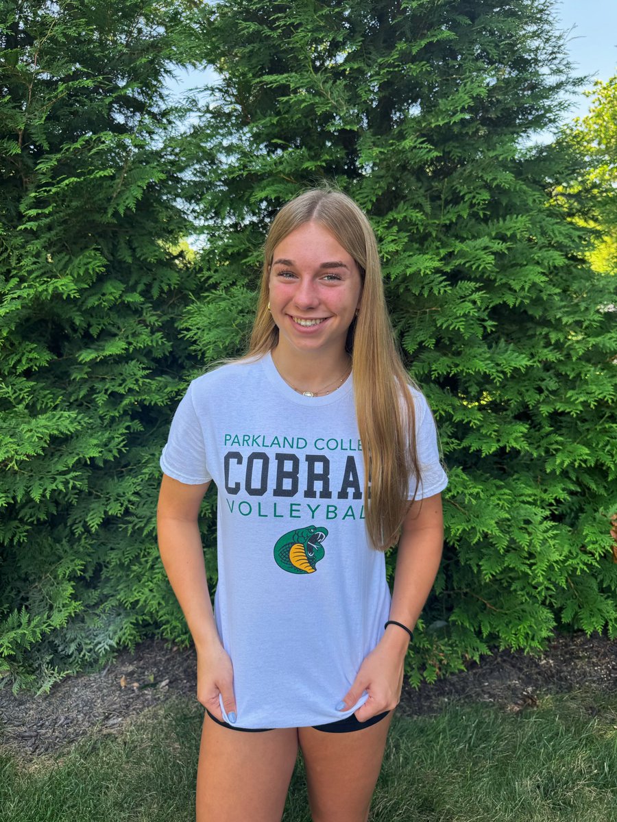 khloestear's tweet photo. I am thrilled to announce that I have verbally committed to Parkland College to continue my academic and athletic career! #parklandvolleyball #rollcobes #grateful #nextlevel 🐍💚💛 

@VBallrecruiter @Jennabanz @CoachSamWol23 @Rockets_VB310 @PLandVolleyball https://t.co/JPOtVV2Nbp