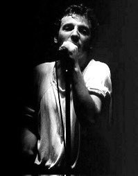 Bruce Springsteen - 
The River (The River Tour, Tempe 1980) 

youtu.be/lc6F47Z6PI4?si…