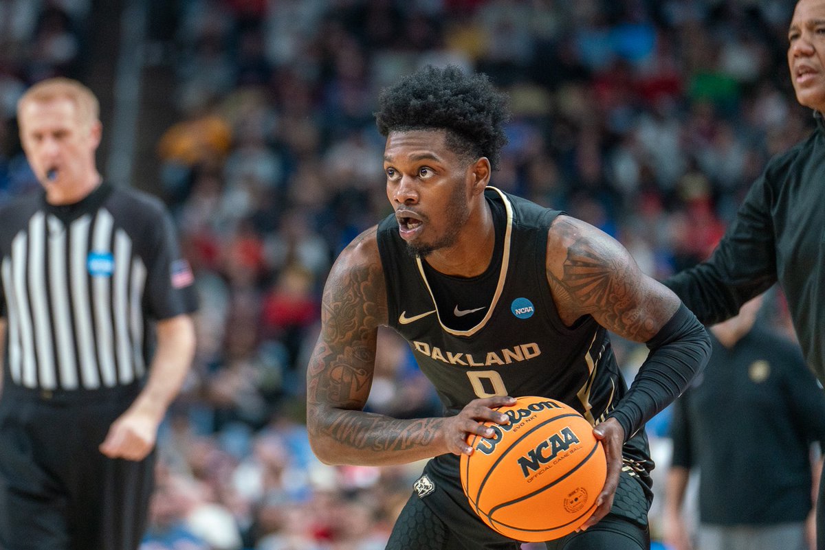 OaklandMBB's tweet image. That's our guy😤
Big congrats to Rocket Watts for signing a professional contract with BK Iskra Svit in Slovakia!
#OUMBB