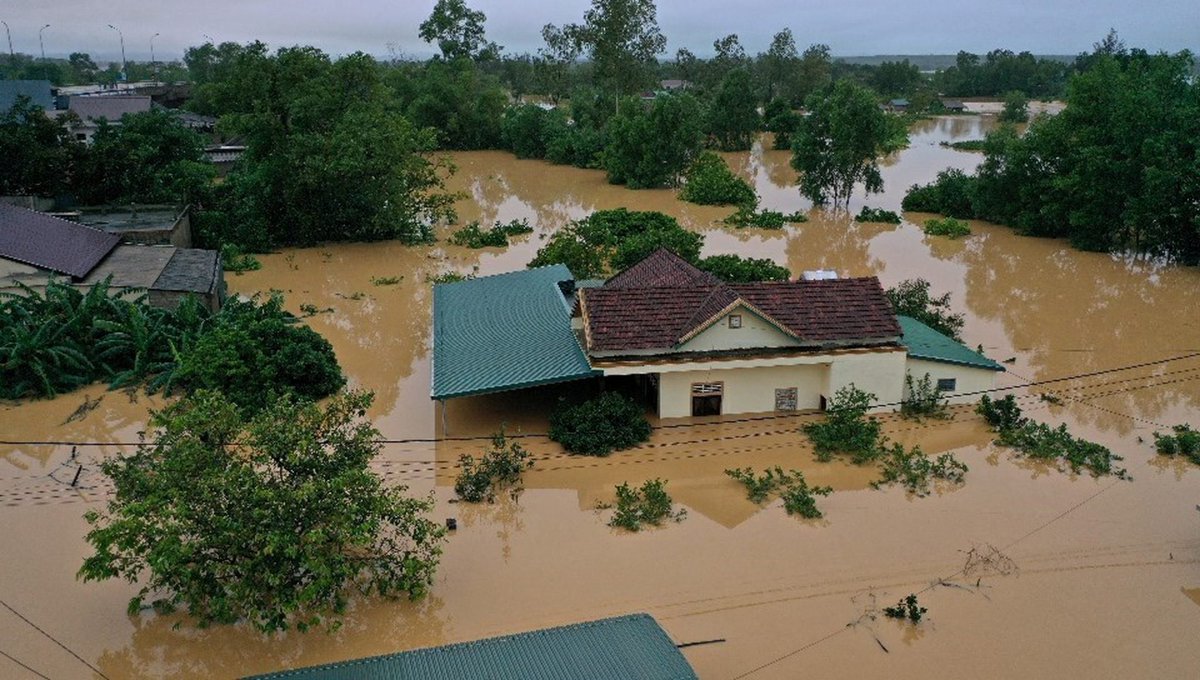 lindipende's tweet image. 🚨ULTIM’ORA
Inondazioni in Vietnam: almeno 3 morti, allagate 3.700 case
La tempesta tropicale Wipha ha causato gravi inondazioni nella provincia vietnamita di Nghe An, provocando almeno tre morti e un disperso.