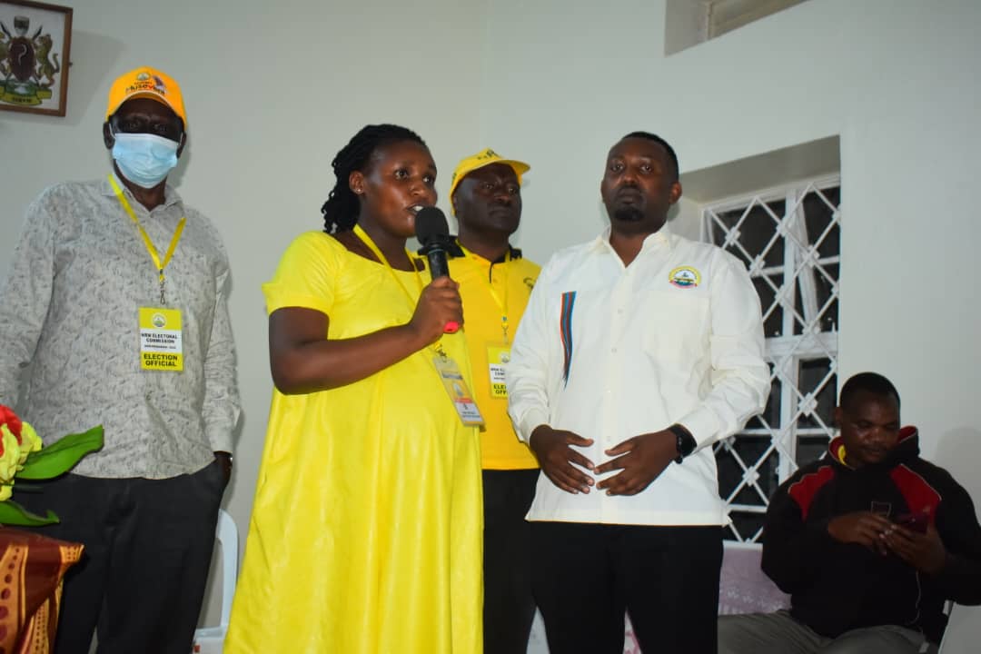 #JustIn;
Sam  Arinaitwe has emerged as the NRM flag bearer for Kabale Municipality  mayoral seat, garnering 6,643 votes, which represents 59.5% of the total  votes cast. His closest opponent, Mugisha Ronald Ian, secured 4,520  votes, accounting for 40.5%.