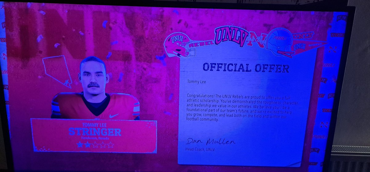 LasVegasTommy's tweet image. Come end of school I will be no less than a 4* recruit! @CoachDanMullen you wont regret it!!
I'm about to be the new UNLV RB1!
#UNLV #UNLVFootball #UNLVRebels #BEaREBEL