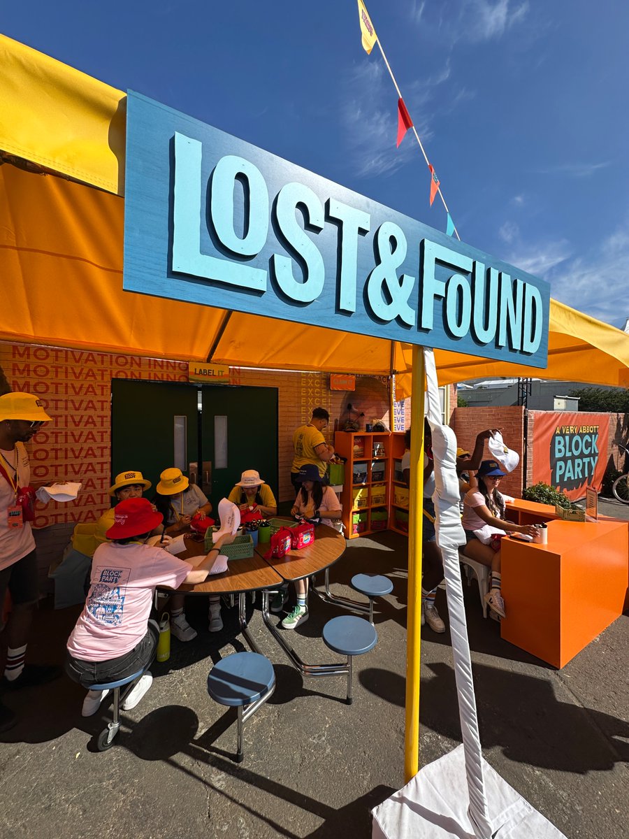 TheEricGoldman's tweet image. Another fun #AbbottElementary activation mixing some familiar stuff with new stuff. The Extra Credit Cotton Candy flavor ice was delicious!! #SDCC