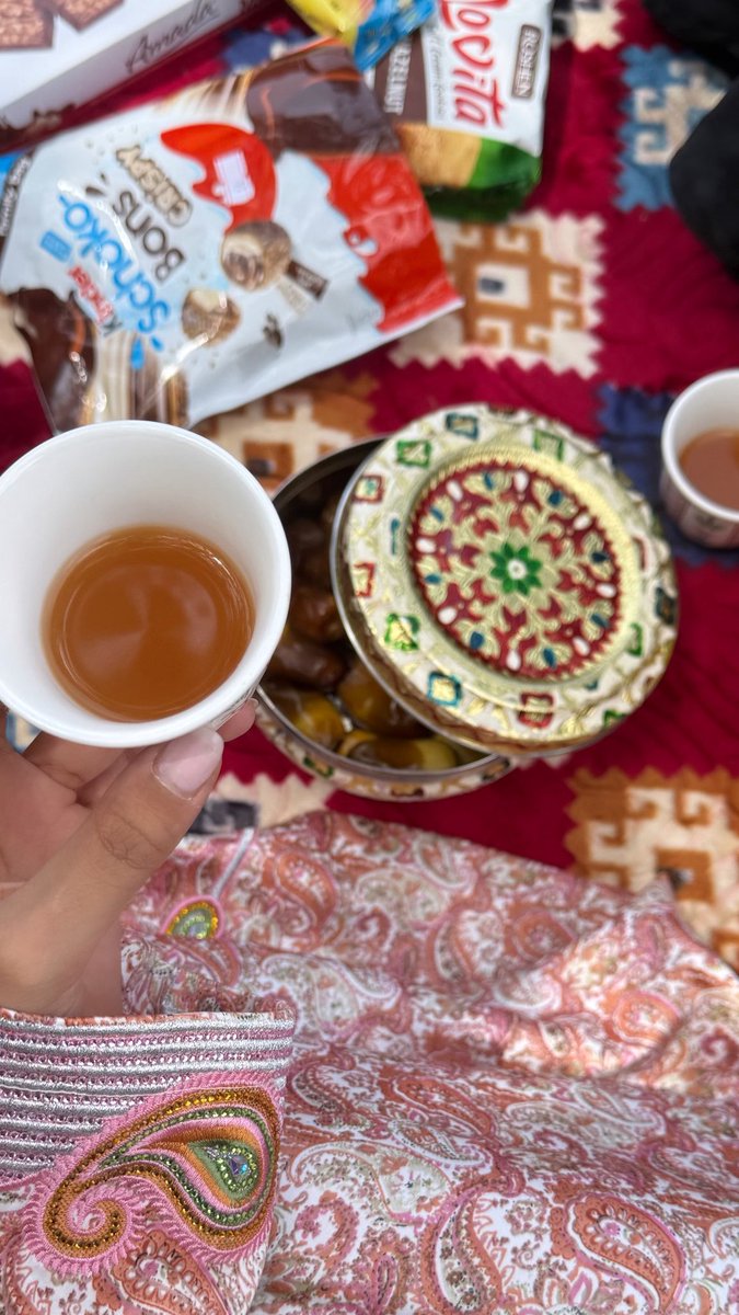 r7_8ll's tweet photo. انتِ جمالك من خَيار الرعَابيب
وأبوك شيخٍ يرفع الراس طِيبه❤️. https://t.co/M4cUvUKIVV