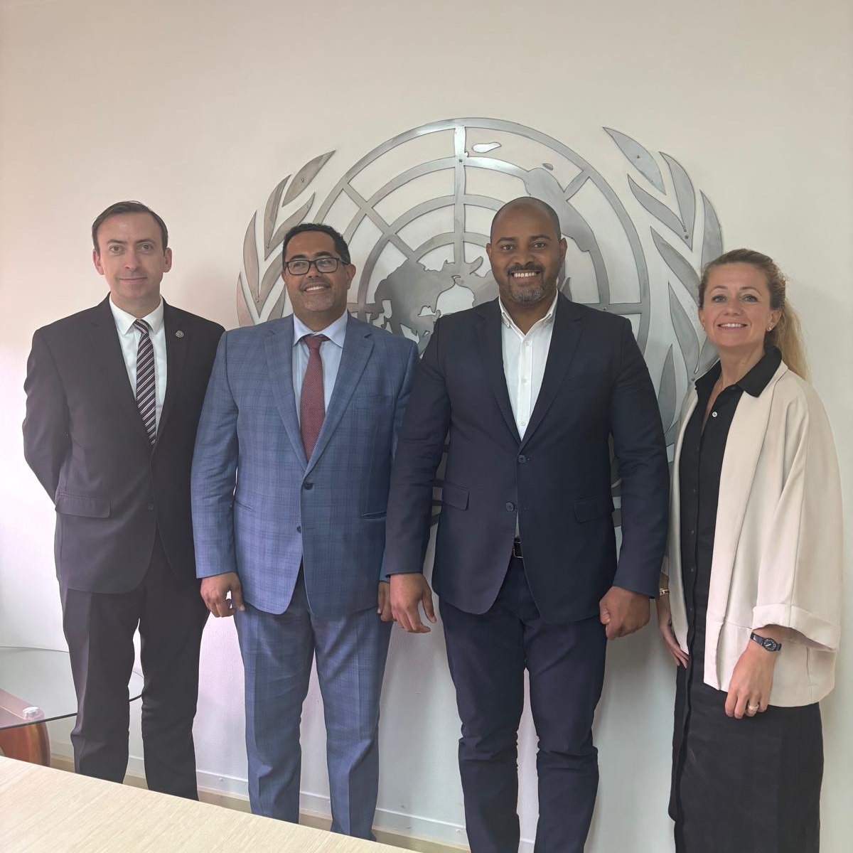 UN_OROLSI's tweet image. To discuss critical reform processes, we met with the Coordinator of the Technical Committee of the #SecuritySector Review in São Tomé and Prinicipé 🇸🇹.