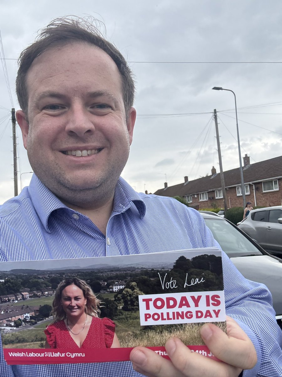 Stephen Doughty MP (@sdoughtymp) on Twitter photo Great to be back out in #Llanrumney #Cardiff part of my old constituency - to support the fantastic Lexi Pocknell in today’s Council by-election.
You still have time to vote <a href="/WelshLabour/">Welsh Labour</a> <a href="/cardifflabour/">Cardiff Labour</a> until 10pm for a real local champion.
🗳️ 🌹 ❤️ 🏴 Great to be back out in #Llanrumney #Cardiff part of my old constituency - to support the fantastic Lexi Pocknell in today’s Council by-election.
You still have time to vote <a href="/WelshLabour/">Welsh Labour</a> <a href="/cardifflabour/">Cardiff Labour</a> until 10pm for a real local champion.
🗳️ 🌹 ❤️ 🏴