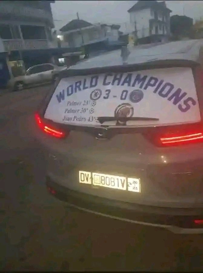 Chelsea fans too do 😂😂😂😂😂