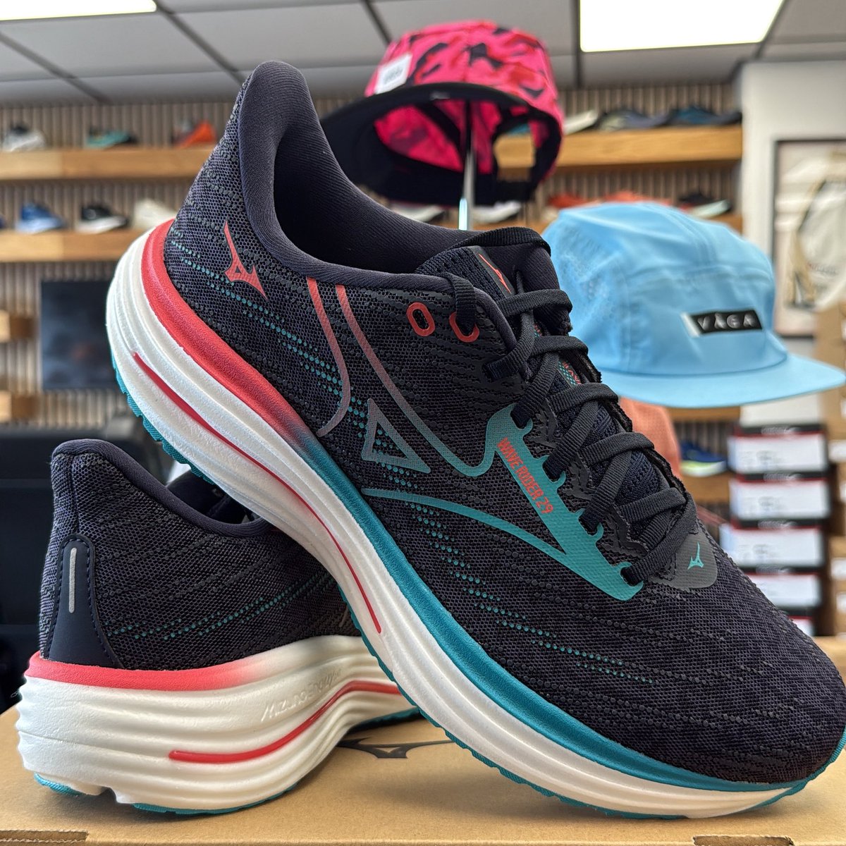 An update of a legend, the Mizuno Wave Rider 29 is available now - MigoSports.co.uk