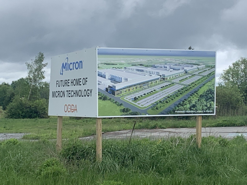 WAER News (@waernews) on Twitter photo The public hearing for the Micron project in Clay is underway Thursday <a href="/LiverpoolHigh/">LHS</a> School. What's the format like? Read the story bit.ly/4f74QH0 by <a href="/JSmithWAER/">John Smith</a> <a href="/waer883/">WAER Syracuse Public Media</a> The public hearing for the Micron project in Clay is underway Thursday <a href="/LiverpoolHigh/">LHS</a> School. What's the format like? Read the story bit.ly/4f74QH0 by <a href="/JSmithWAER/">John Smith</a> <a href="/waer883/">WAER Syracuse Public Media</a>