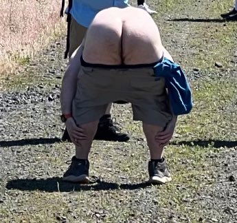 Cum out on a hike with me 😈😈😈😈