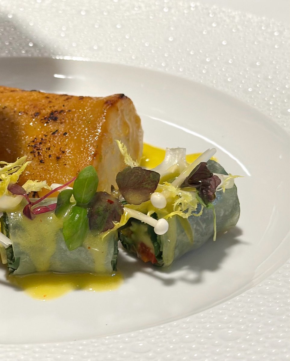 ericripert's tweet image. Miso-Glazed Black Cod; Summer Roll, Yuzu–Olive Oil Dressing — an homage to my friend, Nobu-san @LeBernardinNY