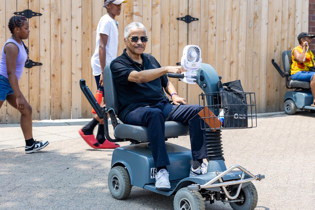 MsMarySheffield's tweet image. I was thrilled to treat our District 5 seniors to a joyful day at the @detroitzoo with free transportation, a delicious lunch, and plenty of smiles. 🐒

We spent the day exploring and connecting because our elders deserve to be valued and truly celebrated! ♥️