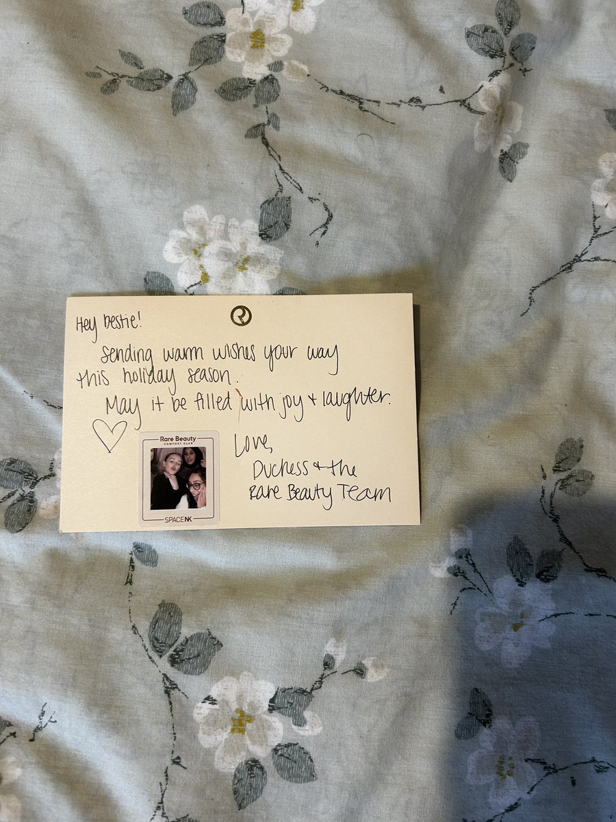 SelenaStanUK's tweet image. Just found this! I love and miss the RB team and besties 🥹 @rarebeauty