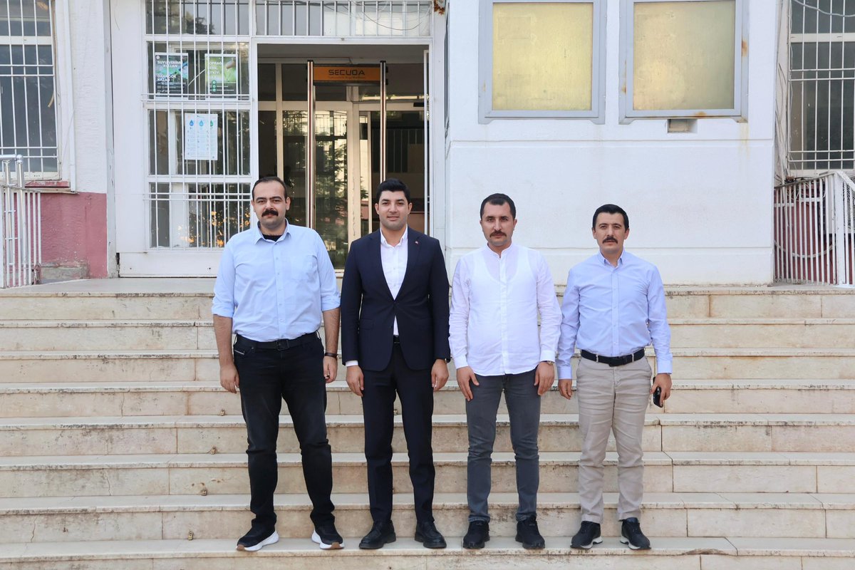 📍MAKAM ZİYARETİ

  Diyarbakır Vali Yardımcısı Sayın İlyas ÖZTÜRK, Kulp Kaymakamı Sayın Burak AKELLER ve Kocaköy Kaymakamı Sayın Yusuf Melikşah AYDIN, Kaymakamımız Sayın Mehmet KILIÇ’a hayırlı olsun ziyaretinde bulundular.

  Kaymakamımız Sn. Mehmet KILIÇ, ziyaretten duyduğu