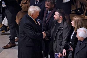 sin3950's tweet image. 🚨BREAKING: President Trump has officially halted ALL weapon shipments to Ukraine.
Does Trump have your full support on this?
A. YES
B. NO