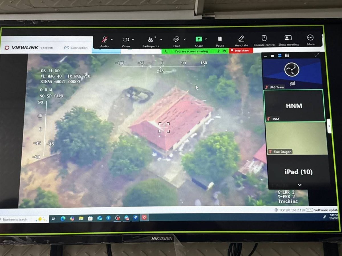 5o_tenpheaa's tweet photo. Thailand launched airstrikes, dropping bombs on a monastery where civilians were staying and on a health center that Thailand believed was a Cambodian military base, resulting in the death of an elderly man.
#ThailandStartedTheWar
#JusticeForCambodia
#cambodianeedpeace https://t.co/Z1sbC9DWVZ