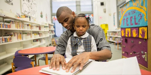 nypl's tweet image. Patrons of all ages who are blind, low vision, or who have a disability that makes it hard to read standard print, can get free accessible materials in a wide range of formats including braille, talking books, magazines, and more, at Heiskell Library: on.nypl.org/4eiHEoE