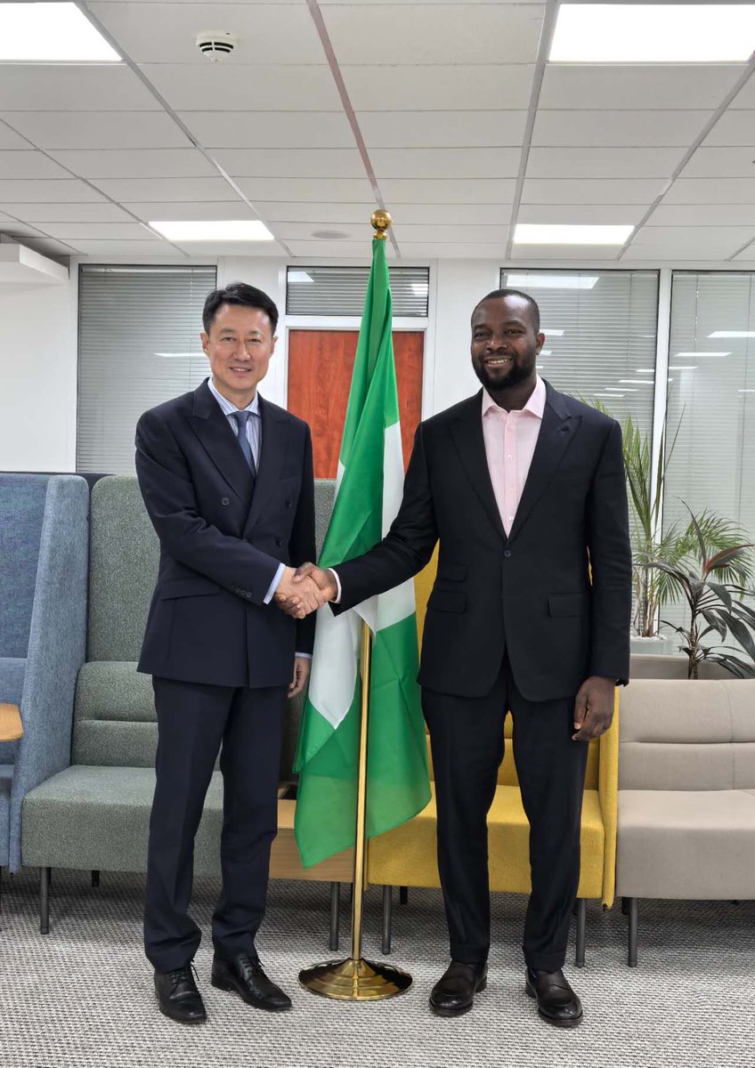 YDunhai's tweet image. Today, I am pleased to meet H.E. Dr. 'Bosun Tijani, Hon. Minister of Comms, Innovation & Digital Economy of Nigeria @bosuntijani @FMCIDENigeria. As comprehensive strategic partners, under the vision of our heads of state, China-Nigeria cooperation thrives – relations now…