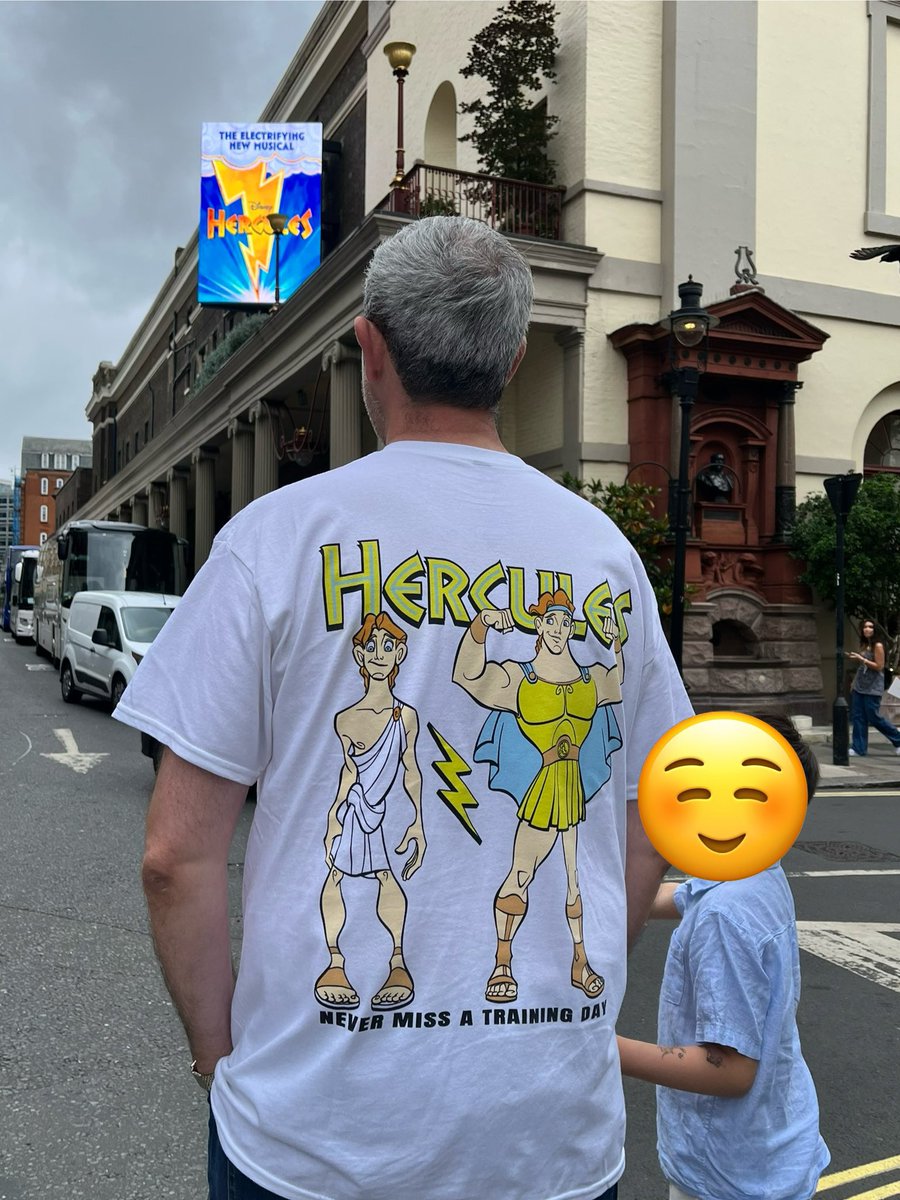 TJGriffiths's tweet image. Wow, what a show Hercules was: sets & costumes were amazing & the cast were phenomenal. Hard to pick any standouts but the muses were truly spectacular (kept thinking how cool it would be if they were there to narrate my life 😆). Great energy from the whole company!