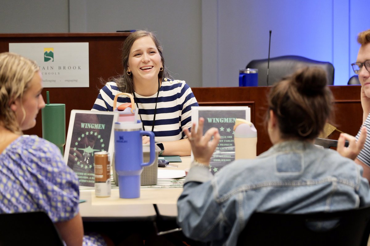 mtnbrookschools's tweet image. Back for day 2️⃣ of New Teacher Institute!
Today our new teachers are diving deeper into our purpose statement examining the principles of “challenging” and “engaging” and what that looks like in the classroom.
Give it up for our amazing new teachers!