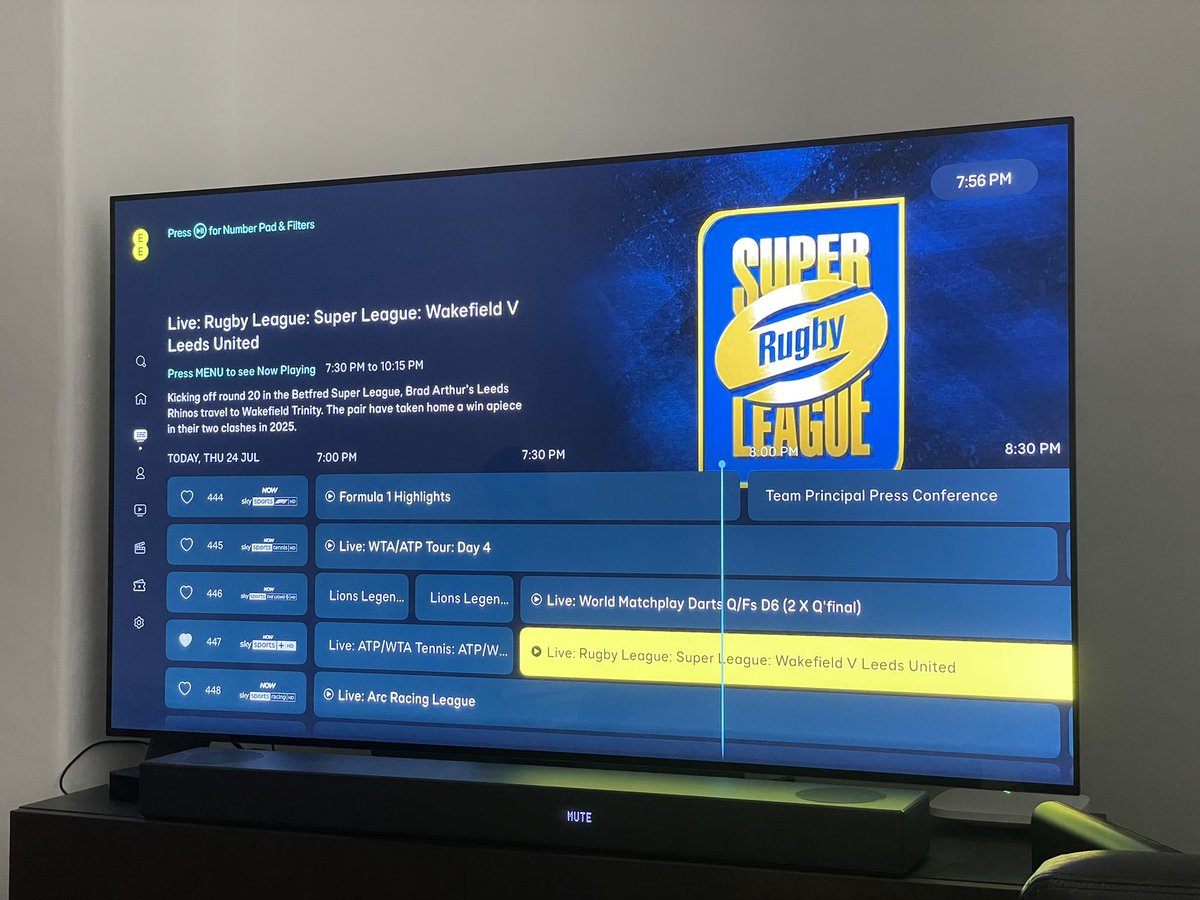 theadelites's tweet image. In a shock move that will surprise everyone #LUFC are playing Wakefield Trinity at Rugby League tonight 😂