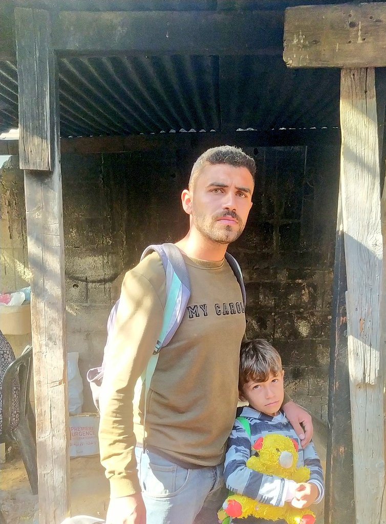 yousefmohmoud25's tweet image. 🙏This is my family's last call for help!‼️
We don't guarantee you'll live after that.
We are in desperate need of support.

Can we get food and medicine?

Please retweet, share and leave a comment 🍉, even if it's just one point.
Please don't ignore me!!…