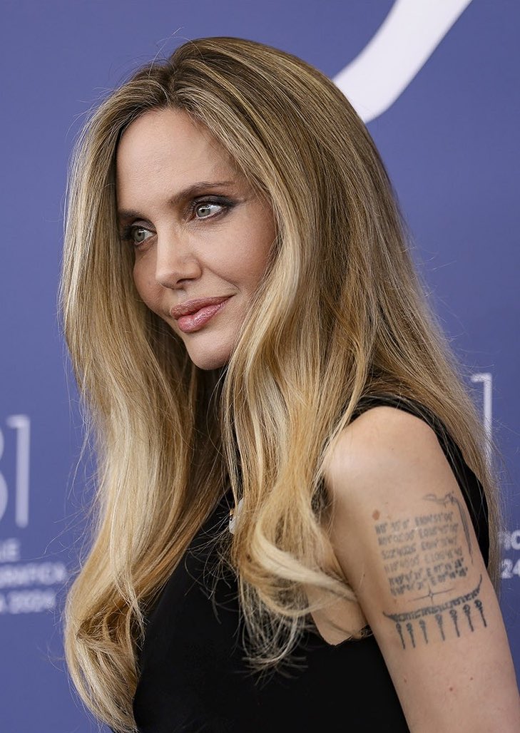 atljolie's tweet photo. she’s so babygirl. https://t.co/CkKgp2iJiD