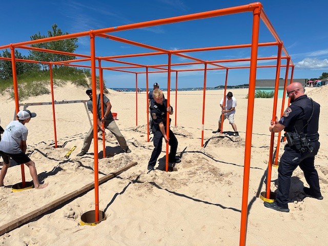 MasonCoPress's tweet image. Two new beach games for Stearns Park
masoncountypress.com/2025/07/24/two…