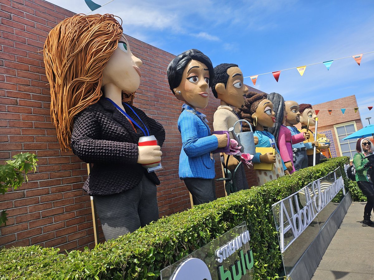 ericfoo's tweet photo. #AbbottBlockParty check out the Abbott Elementary Block party at SDCC 2025!!! https://t.co/Tab4Gf25ii