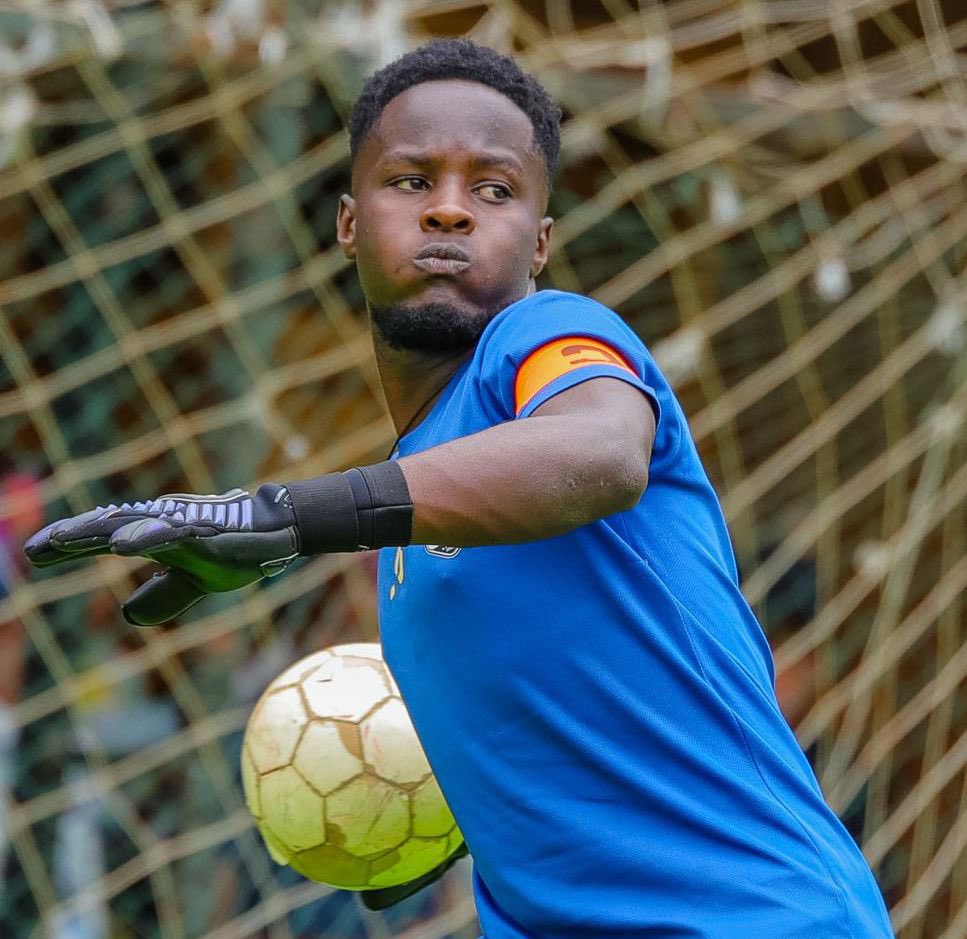 Embengo_FC's tweet image. This face has been spotted in the streets of Kampala putting on Embengo last season kit.
Ani Alina details azimpe 🙆♂️🤣🙆♂️
Do you copy🫣🤣