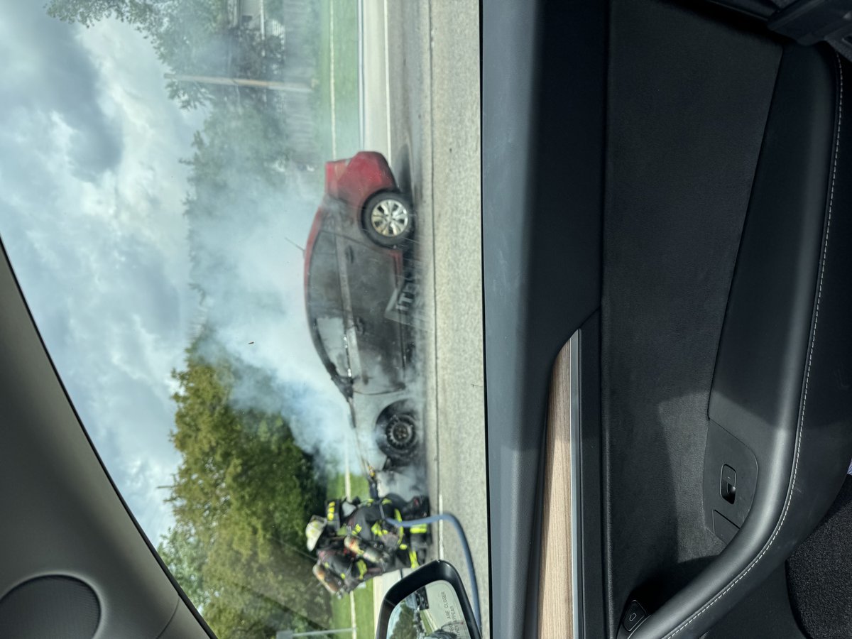 AM560TheAnswer's tweet photo. Firefighters work on a car ablaze in Naperville. 75th and Modaff. https://t.co/JbzIZ21RAP