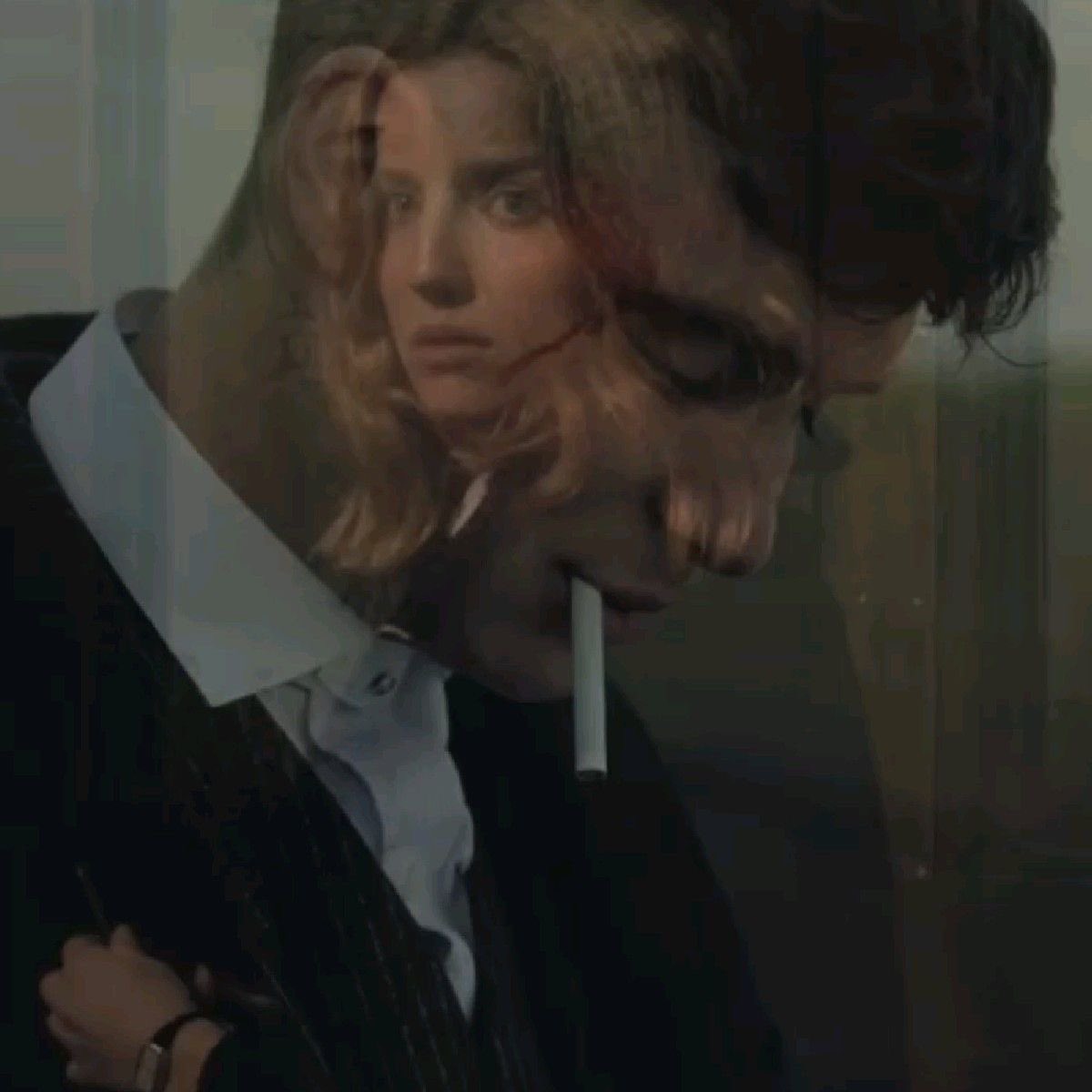 والحاصّل إنه 

من خارجي ماعلي خلافّ 
ومن داخلي مختلف كلي