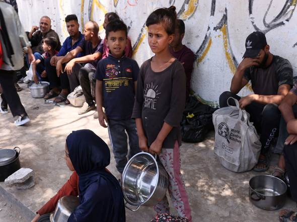 mundomujeres's tweet image. #AltoAlGenocidioEnGaza  
#PalestinaLibreYa

Israel evalúa a cientos de trabajadores de OCHA y denegará visas de acceso a Gaza

mundodemujeres.com.mx/2025/07/24/470…