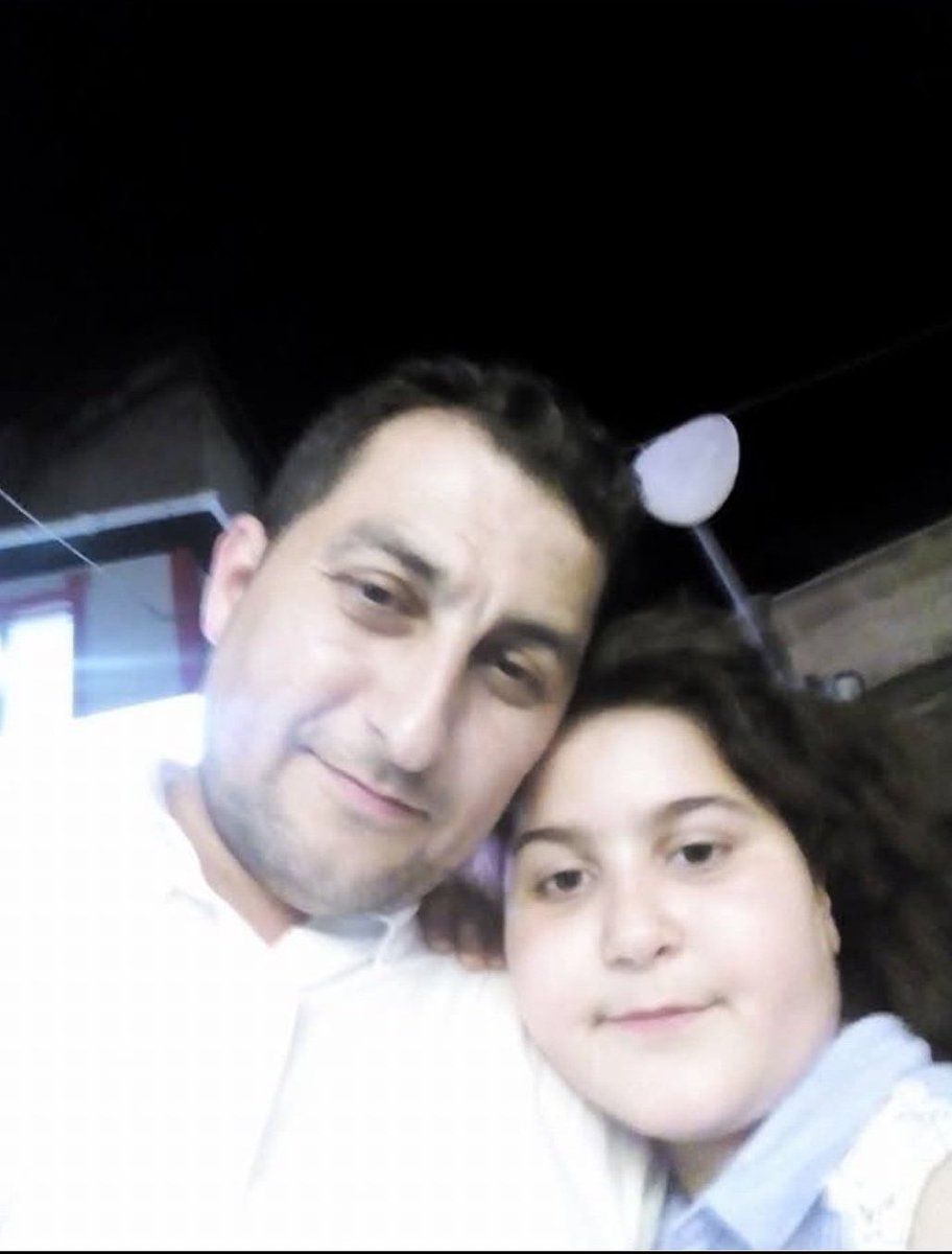 her akşam saat 22.00’da şaban abinin 7 yıldır yaptığı gibi #RabiaNazİçinAdalet diyeceğiz. evladının adaletini arayan şaban vatan hapse atıldı.