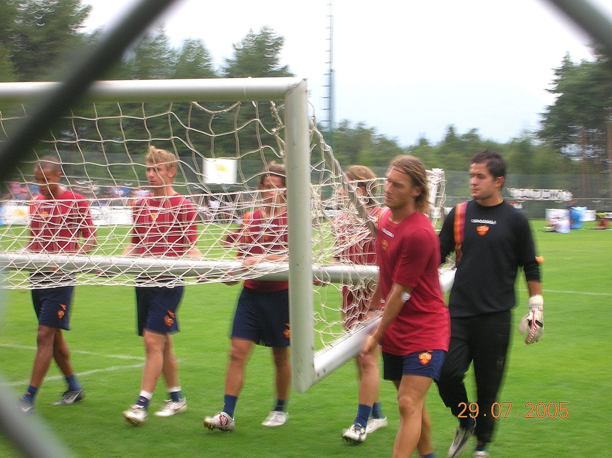 chleb1321's tweet image. Roma 2005