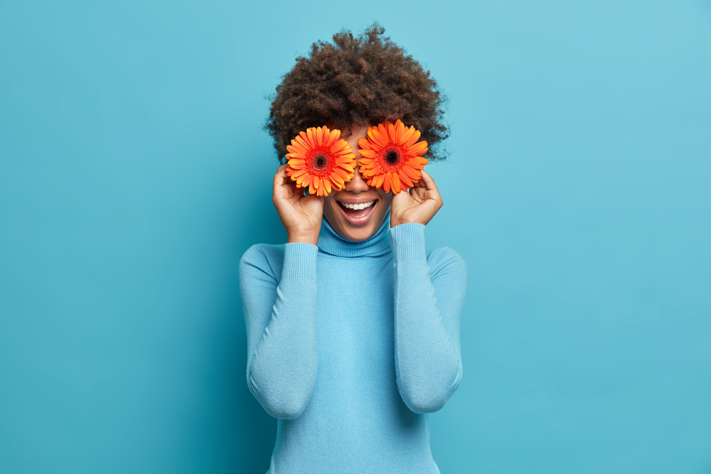 PNASNews's tweet image. Brain scans of optimists show striking similarities when imagining the future—unlike pessimists, whose scans vary widely. The finding echoes Anna Karenina: “All happy families are alike…” In PNAS: ow.ly/TFTx50WuORt