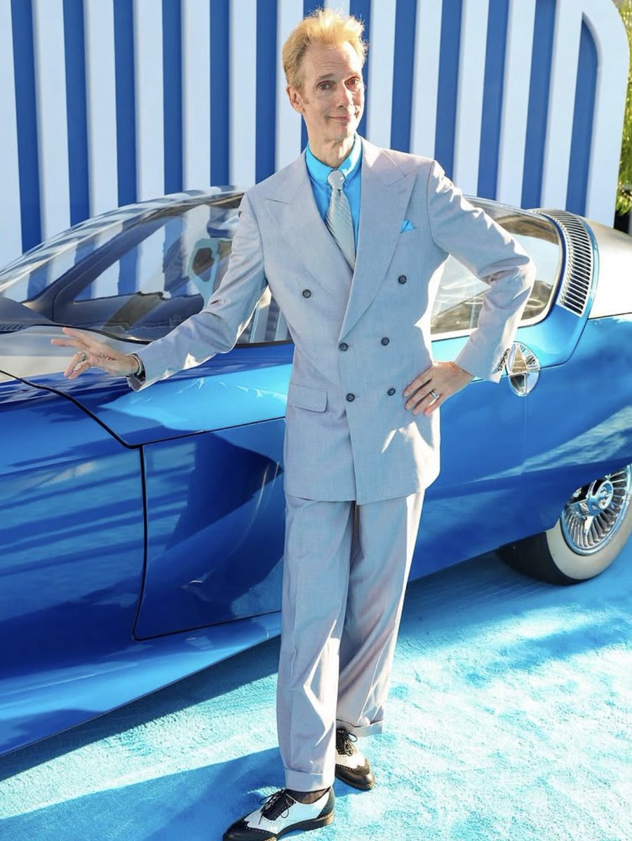 actordougjones's tweet image. Thank you @Marvel for inviting us legacy actors to the new FANTASTIC 4: FIRST STEPS premiere. A thrilling homage to the 1960’s comic books! Here are Silver Surfers old and new (terrific job, Julia Garner), original Reed Richards ( @ioangruffudd , Bianca Gruffudd and Mrs. Laurie)