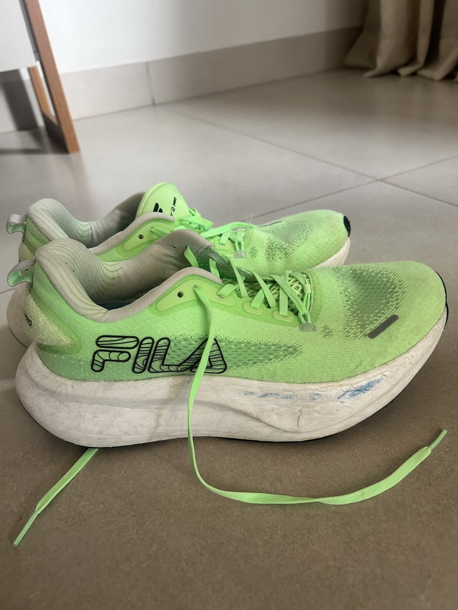 vtjrosa's tweet image. To vendendo esse tênis pq parei de correr por conta do meu pé, usei 2x
300 reais parcelo no cartão
Tam 38