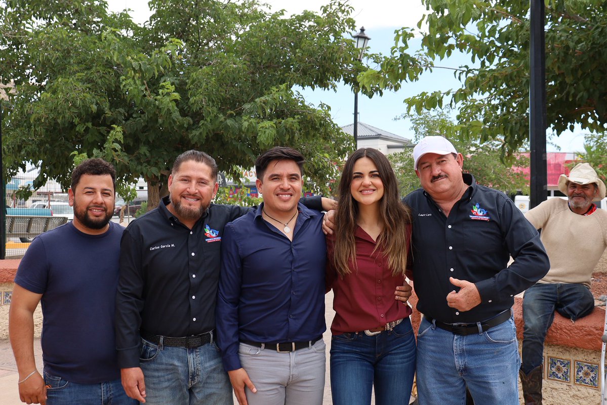 AndreaChavezTre's tweet image. Hoy visitamos la revolucionaria localidad de Puerto Palomas, junto a su Presidente Seccional y su joven equipo de trabajo.
Con ellos, visitamos la histórica “The Pink Store”, referencia cultural y gastronómica de esta región fronteriza con un potencial turístico incalculable.