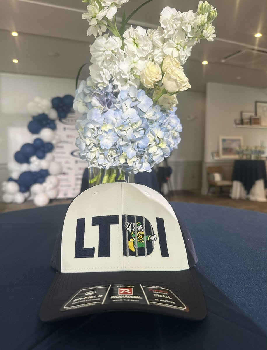 HappyValleyUtd's tweet photo. We Are At The Shore 📍
#LTDI 👀 https://t.co/JuA0SzPHPi